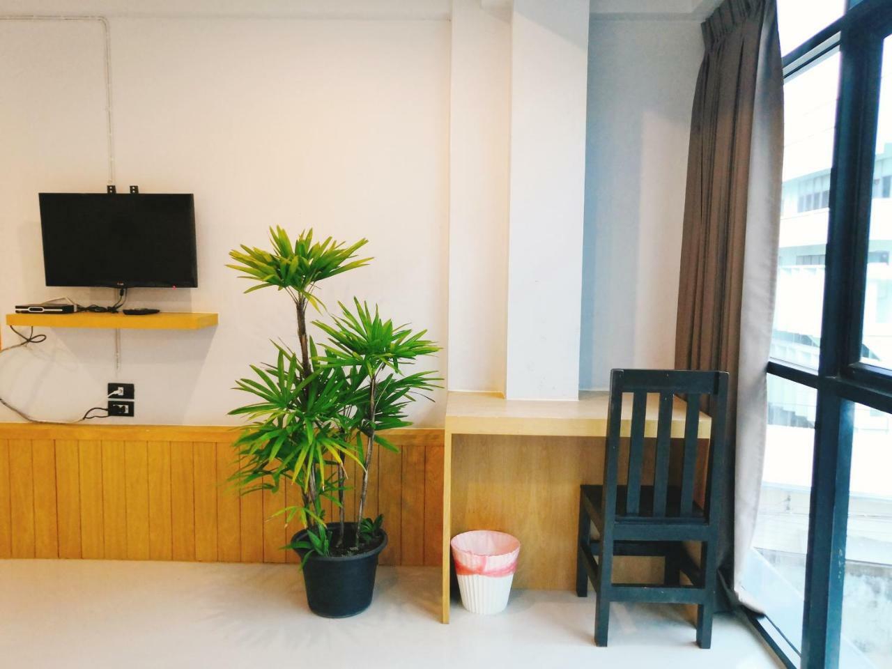 Little Lanna Guesthouse Chiang Mai Zewnętrze zdjęcie