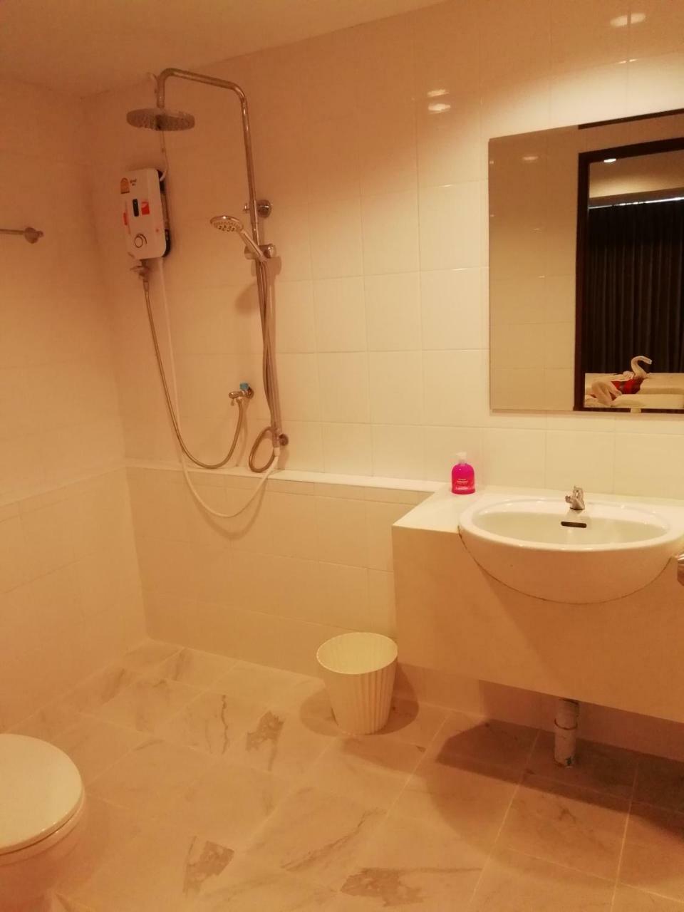 Little Lanna Guesthouse Chiang Mai Zewnętrze zdjęcie